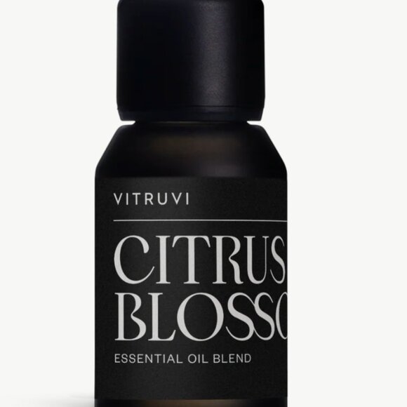 Vitruvi Glow Essential Oil Diffuser Set NEW - Picture 2 of 5